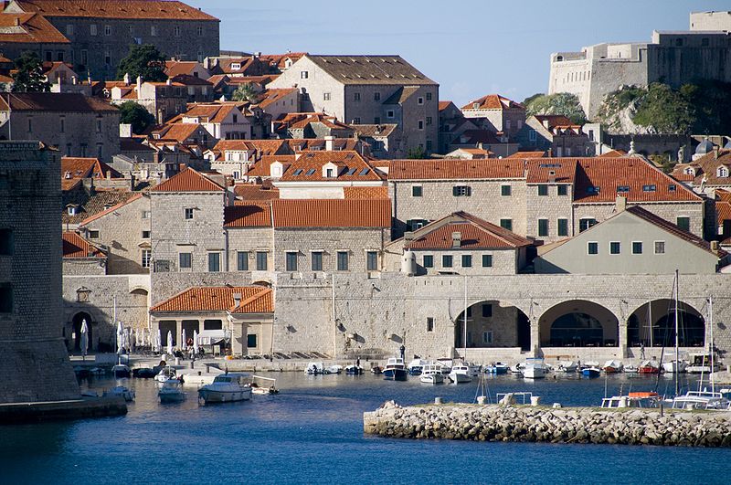 275px-View_old_city_of_Dubrovnik-5